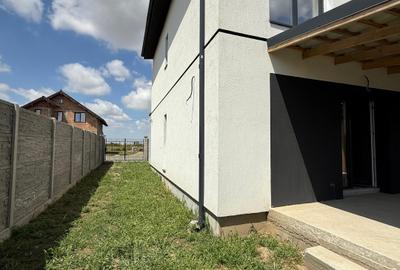 De vanzare jumatate de duplex in Giroc (langa Vatra Satului) - 1