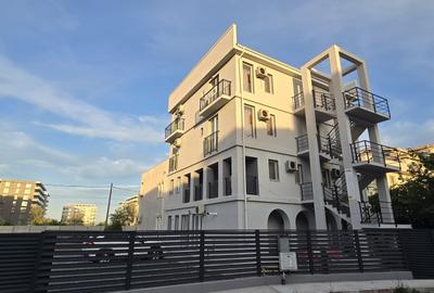 Hotel/Pensiune, 472 mp în Est