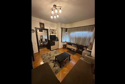 Apartament cu 2 camere semidecomandat, mobilat în P-ța Rosetti