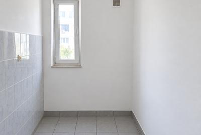 Garsoniera de vanzare Pitesti Prundu Academica etaj 2/4 sup. 30 mp pret 32 000 E - 4