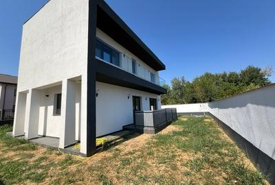 Casă cu 4 camere în Nord