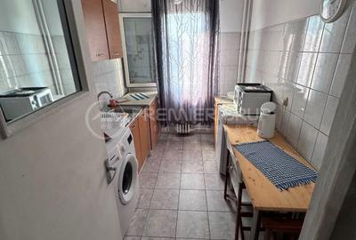 Apartament cu 2 camere în Podu Roș