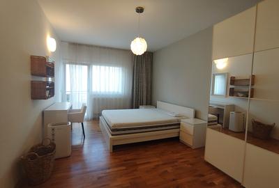 Apartament cu 4 camere decomandat în Andrei Mureșanu