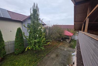 Vand casa singur in curte cu garaj, pod si foisor Sanpetru-Bod - 27