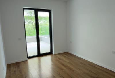 Apartament cu 3 camere decomandat în Floreasca