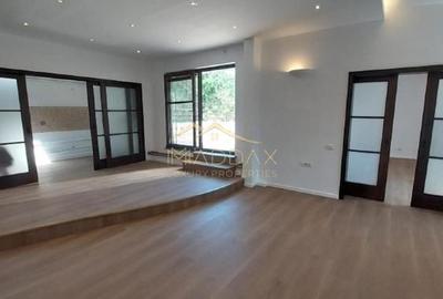 Apartament cu 5 camere decomandat în Kiseleff