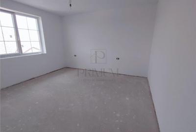 Duplex in zona excelenta - toate utilitatile - spatios - 3