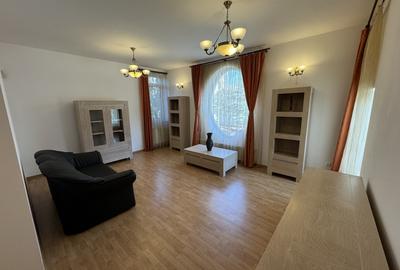 Casă individuală cu 5 camere în Calea Moldovei