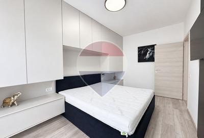 Apartament cu 2 camere, mobilat în Tractorul