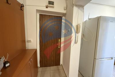 Apartament de închiriat în centrul Craiovei – 2 camere decomandat - 10