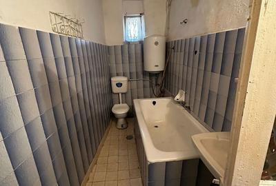 Vânzare proprietate - Casă tip conac, teren și anexă, într-un cadru natural spec - 4