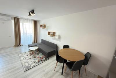 Apartament cu 2 camere semidecomandat, mobilat în Central
