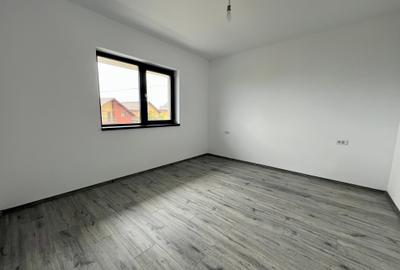 Casă cu 4 camere în Horpaz
