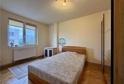 Apartament tip penthouse cu 5 camere de inchiriat, zona Poli 2 - 2