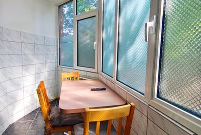Apartament 2 camere, decomandat, ETAJ 1, bloc 1982, geam la baie, 56mp - 2