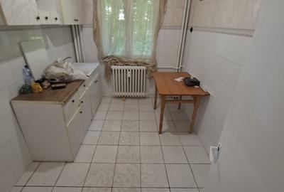 Apartament cu 2 camere semidecomandat în Tătărași
