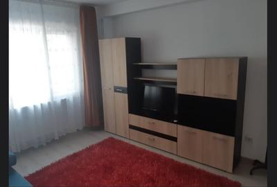 Garsonieră semidecomandată, mobilată în Basarabia