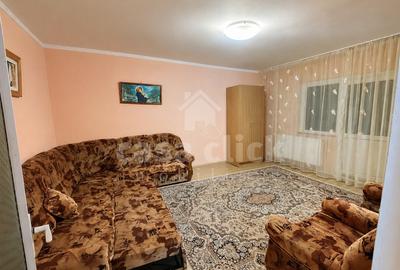 Apartament 2 camere, mobilat, balcon închis – Micro 17 - 1