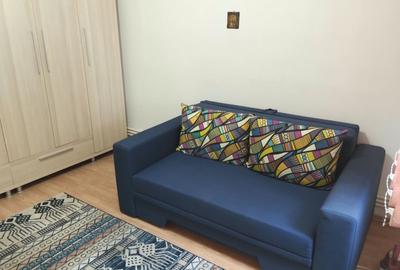Apartament cu 2 camere decomandat, mobilat în CET