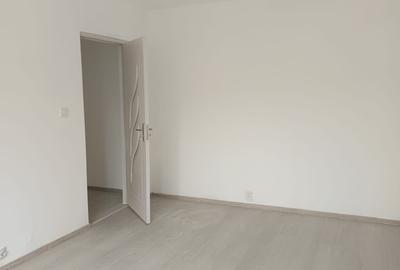 Nicolina-Belvedere!Renovat complet, 2cam-decomandat, etaj 2/4, 56mp - 5