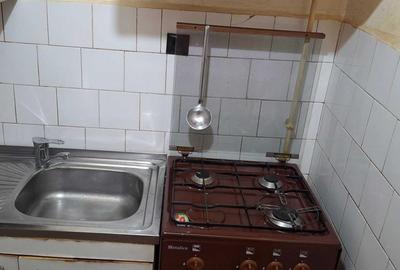 Apartament 2 camere zona Capat 1 , parter cu balcon - 3