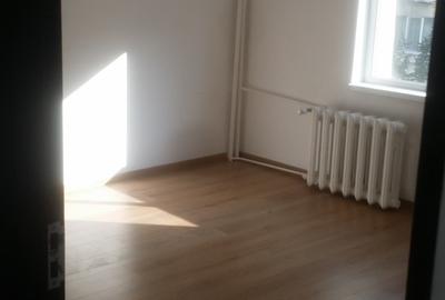 Apartament 2 camere decomandat NEMOBILAT zona Unirii-Zepter - 6