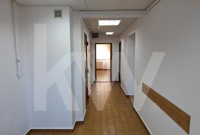 Apartament 3 camere decomandate , ultracentral ,parter - 1