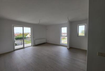 Apartament cu 2 camere decomandat în Giroc
