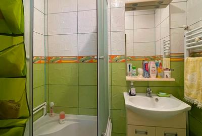 Coiciu, casă cu 3 camere, bucatarie, două bai, liberă imediat - 20