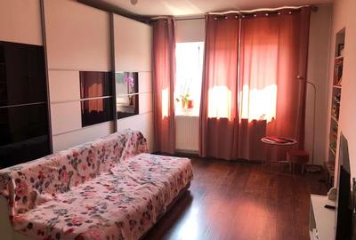 Apartament cu 2 camere decomandat în Baba-Dochia