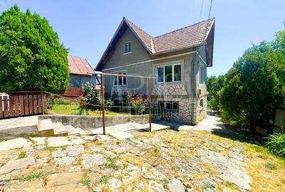 Casă individuală cu 4 camere în Dâmbul Rotund