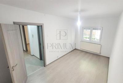 Apartament cu 3 camere decomandat în Aradului