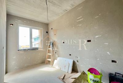 Apartament de 3 camere cu 2 bai si cu bucatarie INCHISA + 70 gradina proprie ! - 3