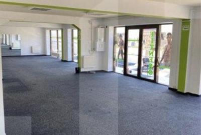 Spațiu comercial, de 160.00 mp, în Baciu