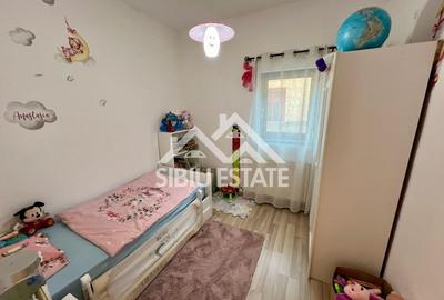 Casa moderna pe un nivel cu curte spatioasa in Sura Mare - 9