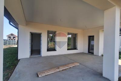 Casă / Vilă cu 3 camere de vânzare - 10