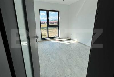 Apartament cu 3 camere decomandat, mobilat în Cristian