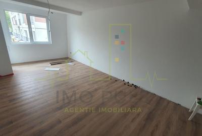 Apartament cu 2 camere decomandat în Lipovei