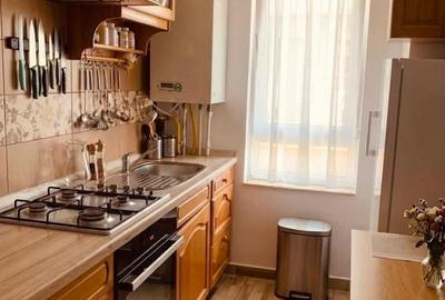 Apartament cu 2 camere decomandat în Nicolina