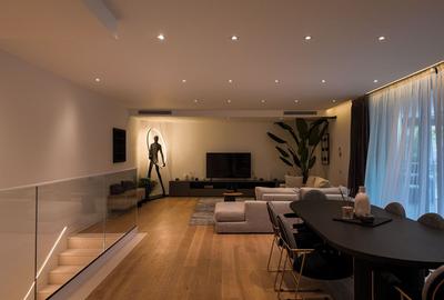 Duplex Exclusivist în One Charles de Gaulle | O Oportunitate Unică - 2