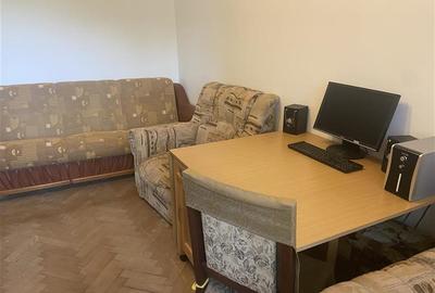 Apartament 2 camere , cartier Sud , decomandat 40 mp , centrala termica proprie - 4