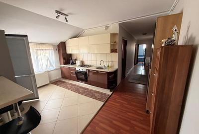 Apartament trei camere Sagului - 2