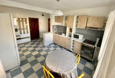 Apartament cu 2 camere decomandat, mobilat în Vitanul Nou