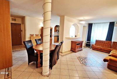 Apartament cu 4 camere decomandat în Centrul Civic