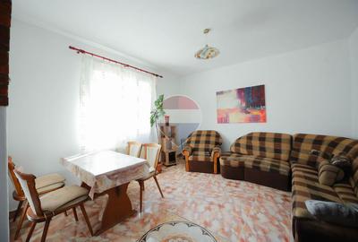 De vânzare pe str. Branului, casă de renovat, 5 camere, teren 514 mp - 15