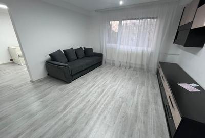 Apartament cu 3 camere semidecomandat, mobilat în Central