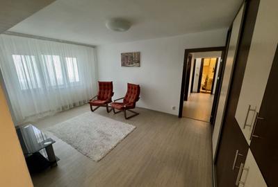 Apartament cu 3 camere semidecomandat în Lujerului