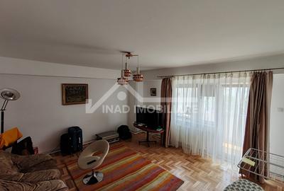 Apartament cu 2 camere decomandate situat pe Strada Nicolae Titulescu - 4