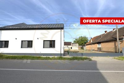 Casă individuală cu 3 camere în Carei