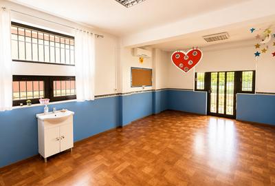 Vila 11 camere grădinita, azil cu  700 mp utili cu 1300 mp teren - 3
